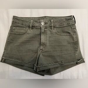 American Eagle forest green shorts